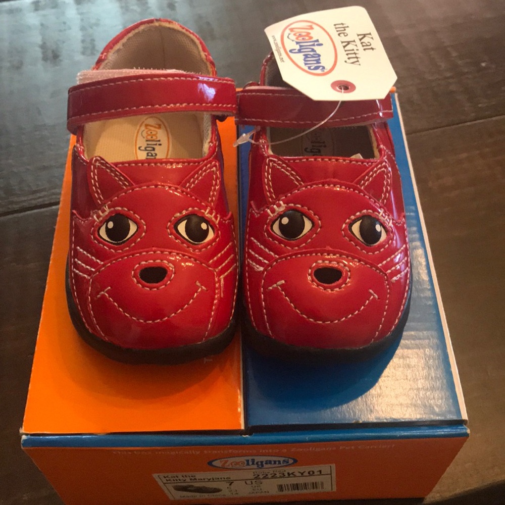 Red Kat the Kitty Zooligans Mary James size 7